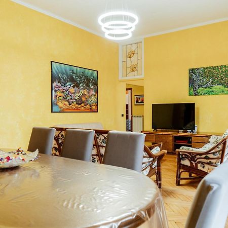 Luxe Apartment Near Milano, Rho Fiera E Mxp Бусто Арсицио Екстериор снимка