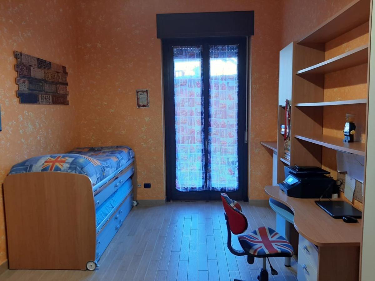Luxe Apartment Near Milano, Rho Fiera E Mxp Бусто Арсицио Екстериор снимка