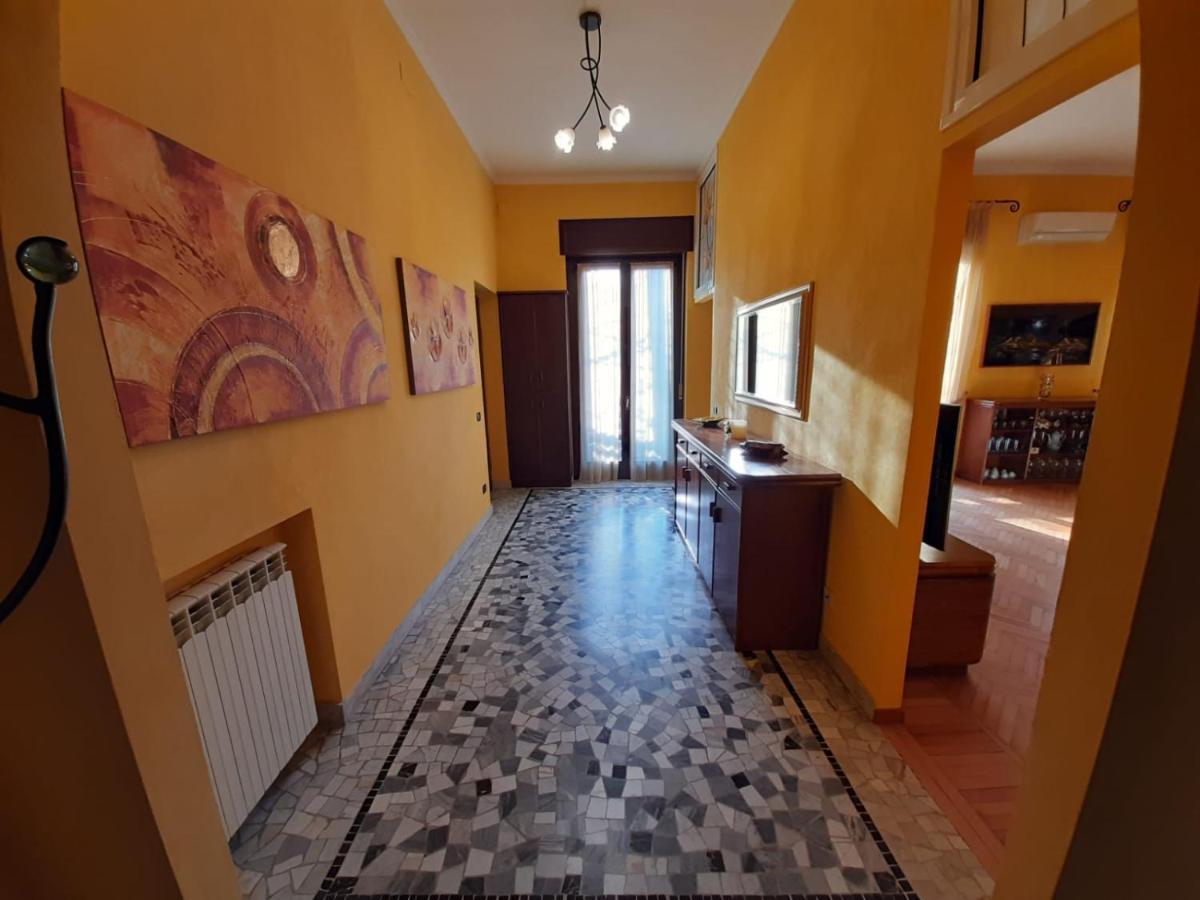 Luxe Apartment Near Milano, Rho Fiera E Mxp Бусто Арсицио Екстериор снимка
