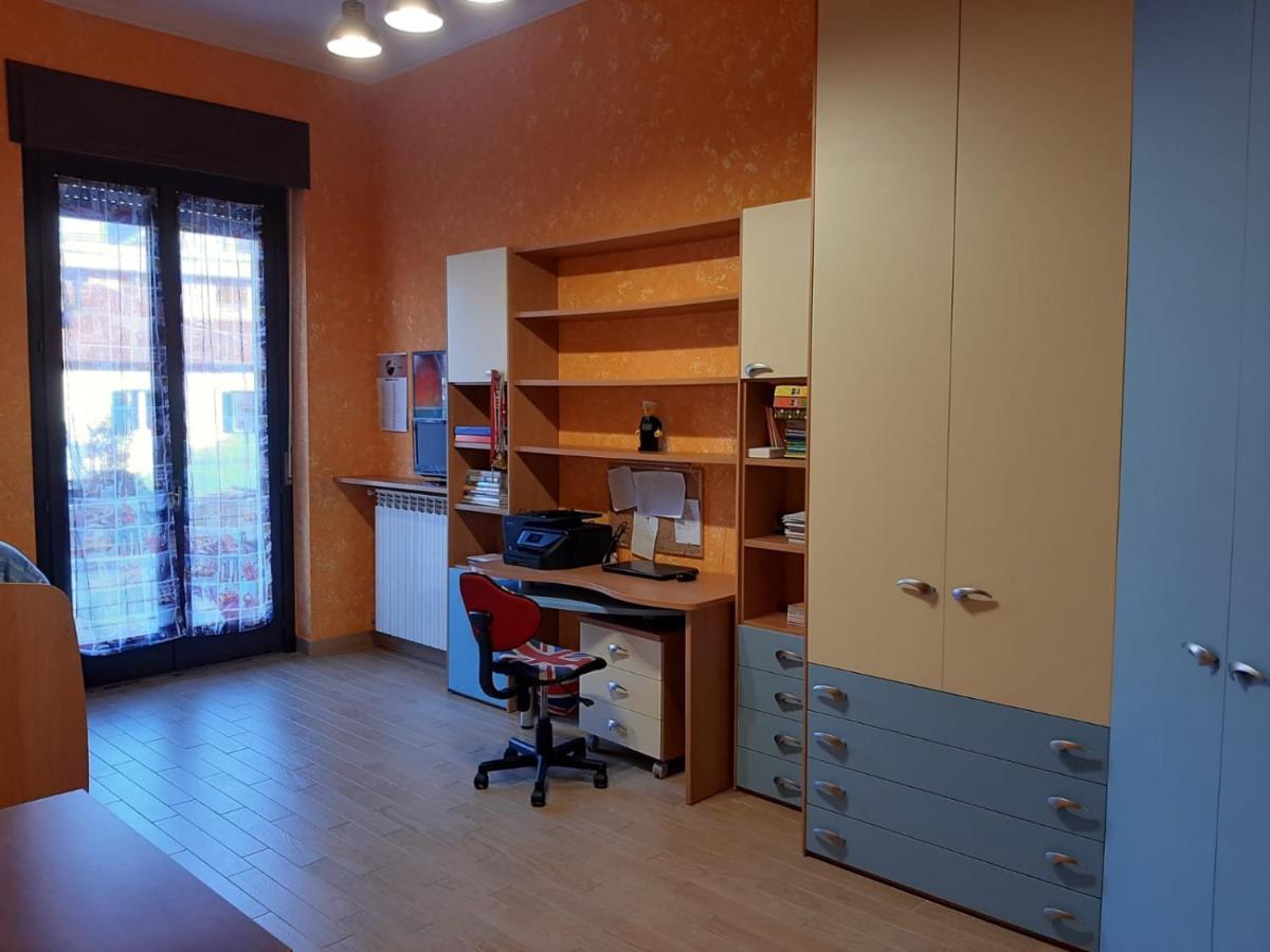 Luxe Apartment Near Milano, Rho Fiera E Mxp Бусто Арсицио Екстериор снимка
