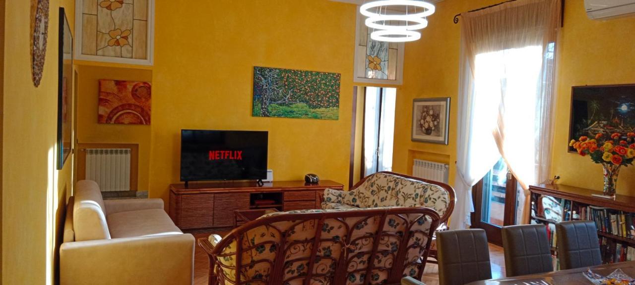 Luxe Apartment Near Milano, Rho Fiera E Mxp Бусто Арсицио Екстериор снимка