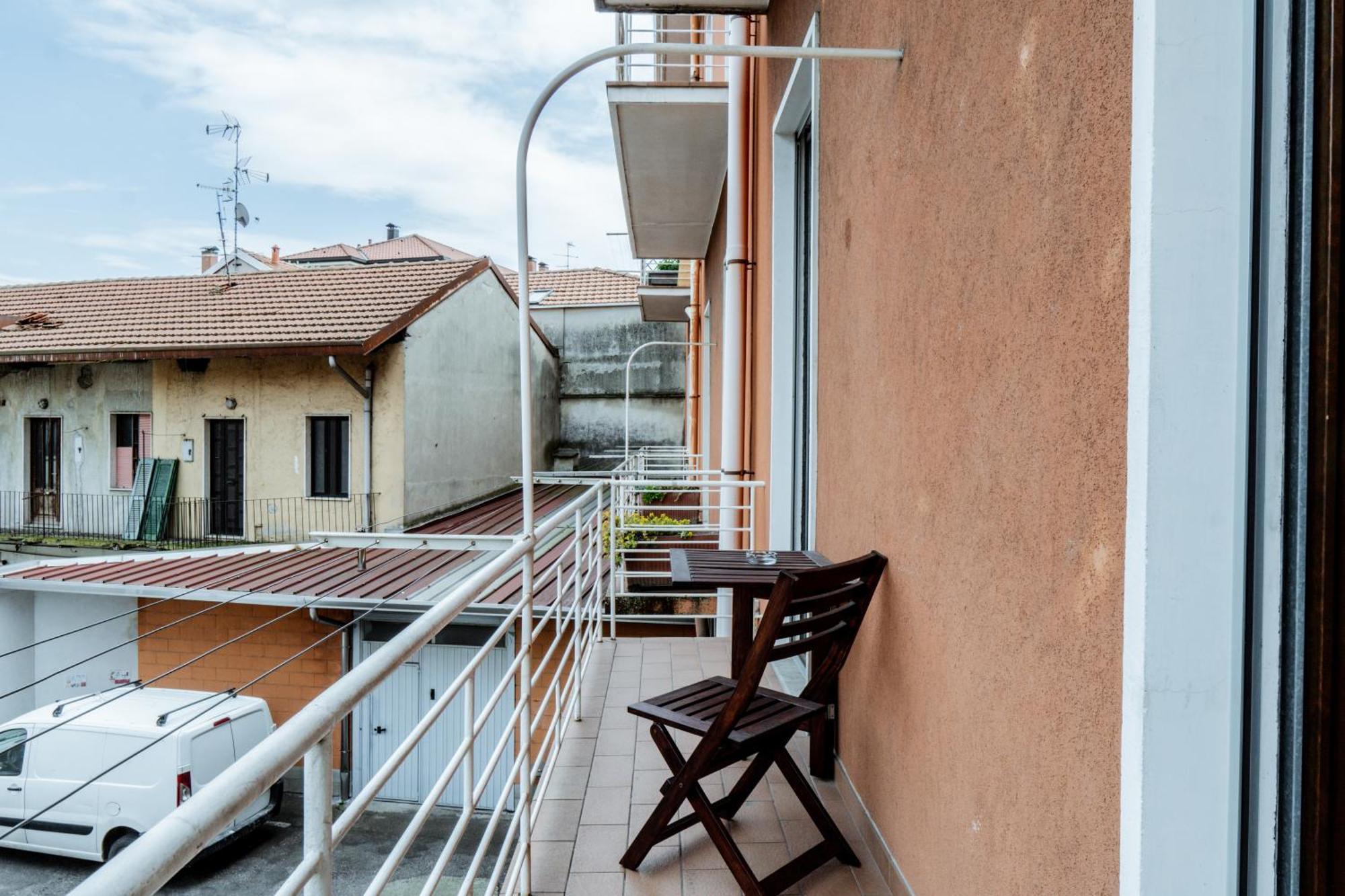 Luxe Apartment Near Milano, Rho Fiera E Mxp Бусто Арсицио Екстериор снимка