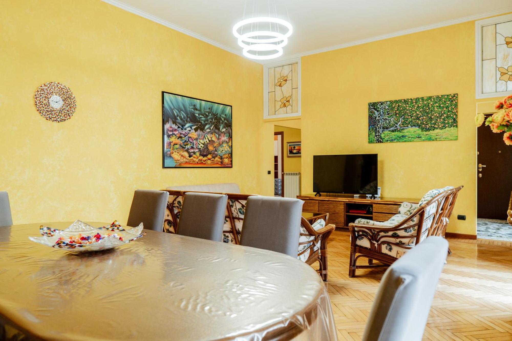 Luxe Apartment Near Milano, Rho Fiera E Mxp Бусто Арсицио Екстериор снимка