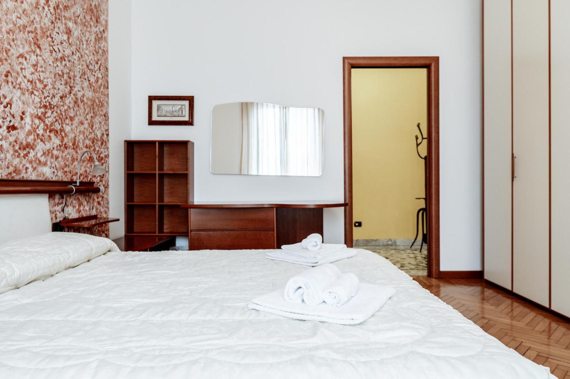 Luxe Apartment Near Milano, Rho Fiera E Mxp Бусто Арсицио Екстериор снимка